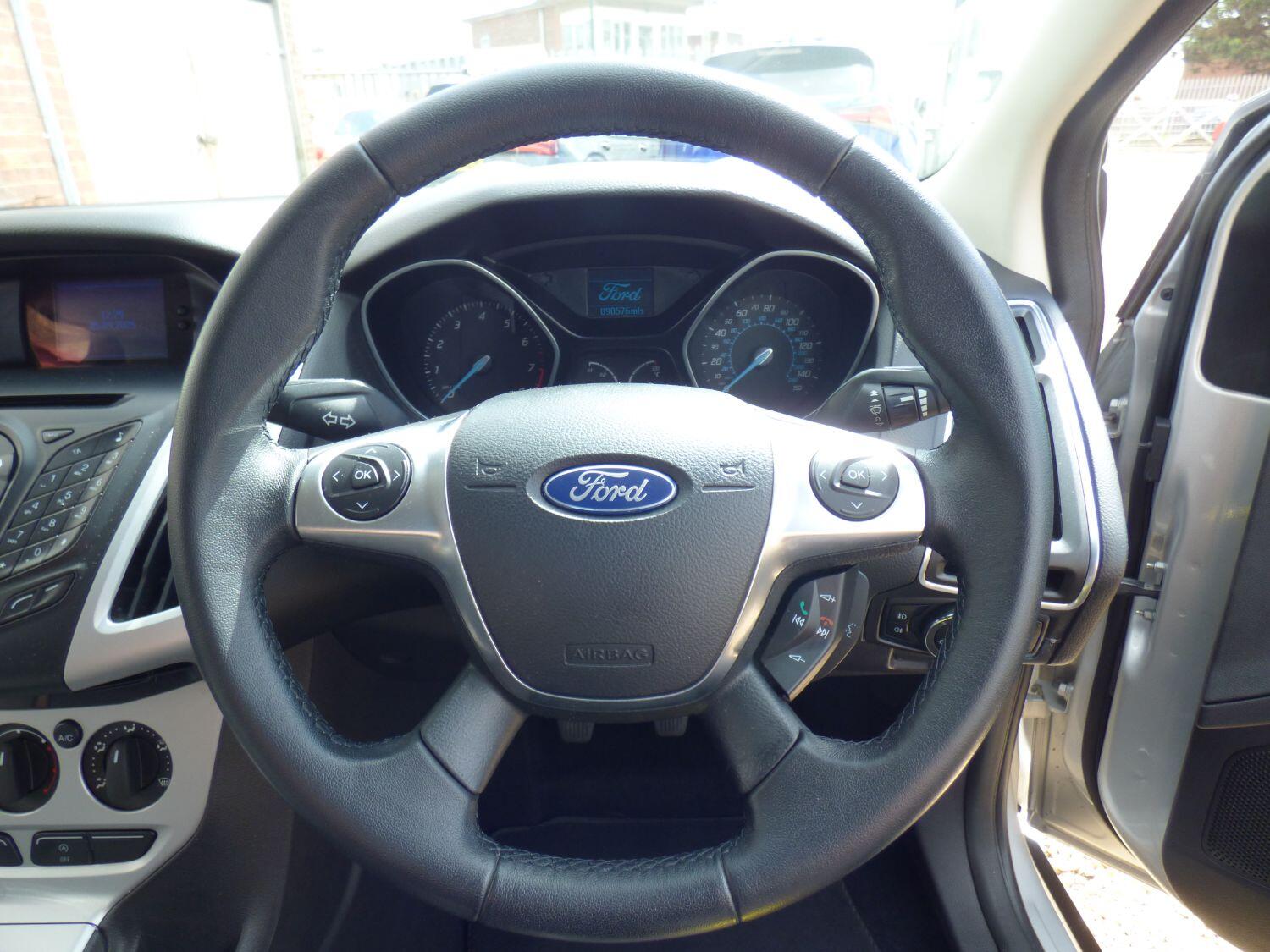 Used Ford Focus 2012 for sale - 76712485: Photo 15