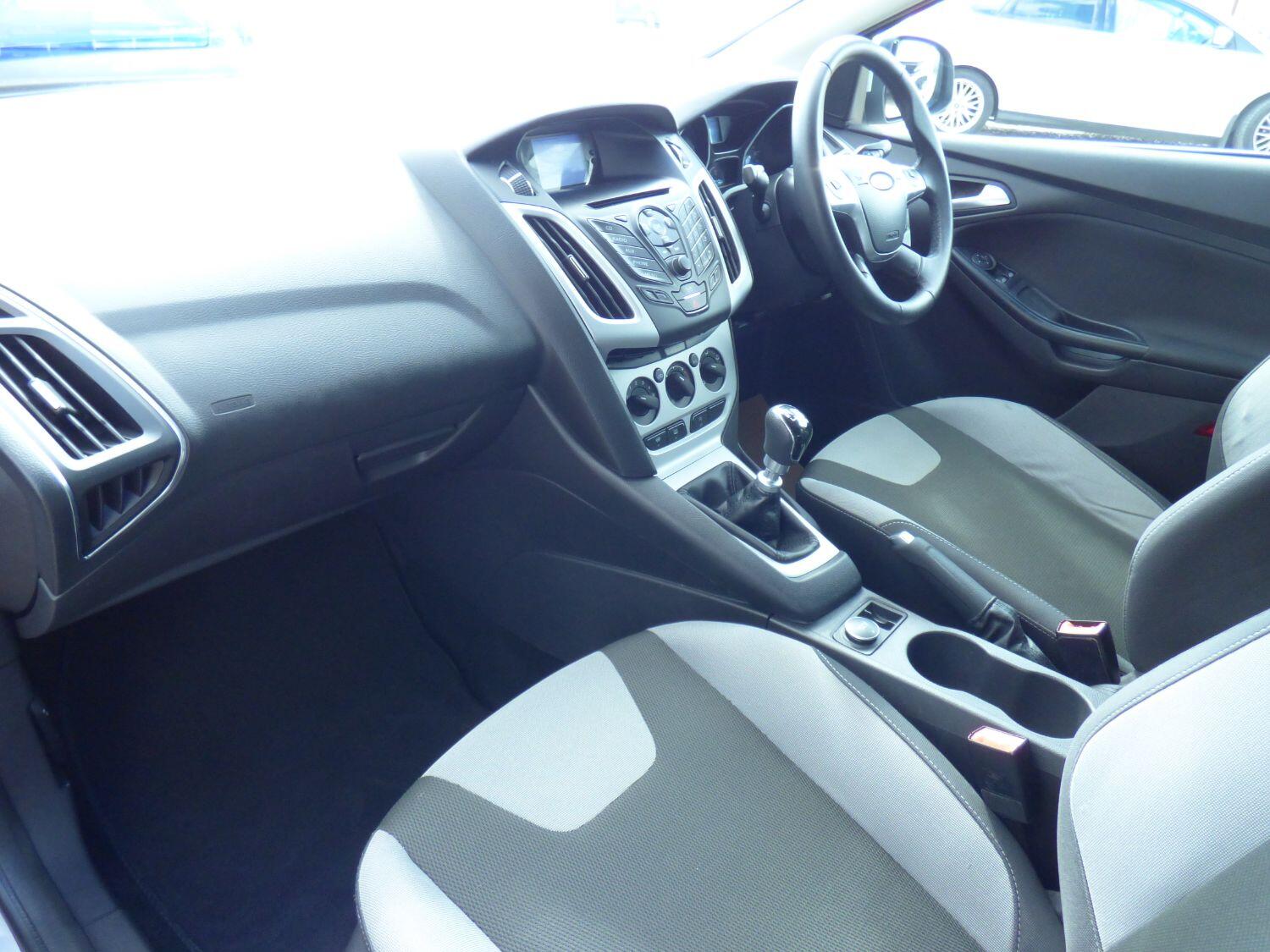 Used Ford Focus 2012 for sale - 76712485: Photo 8