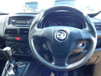 Used Vauxhall Combo 2018 for sale - 66919080: Photo