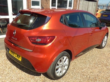 Used Renault Clio 2018 for sale - 79234855: Photo