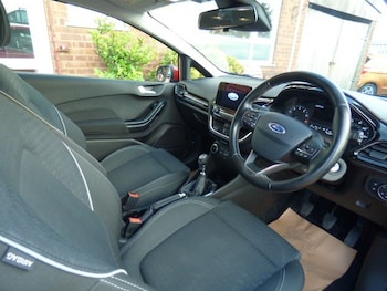 Used Ford Fiesta 2018 for sale - 77049258: Photo