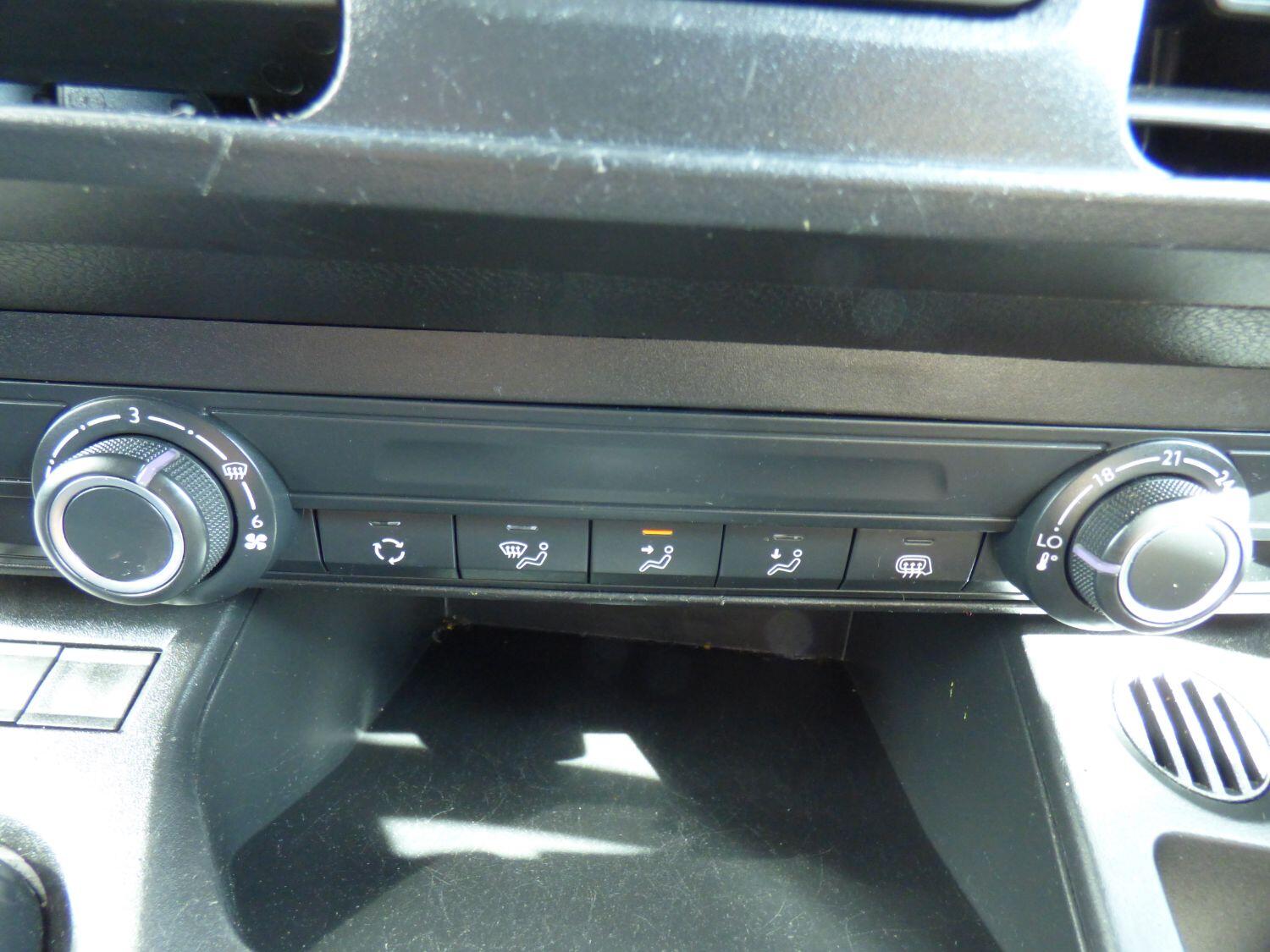 Used Peugeot Partner 2020 for sale - 74639983: Photo 17