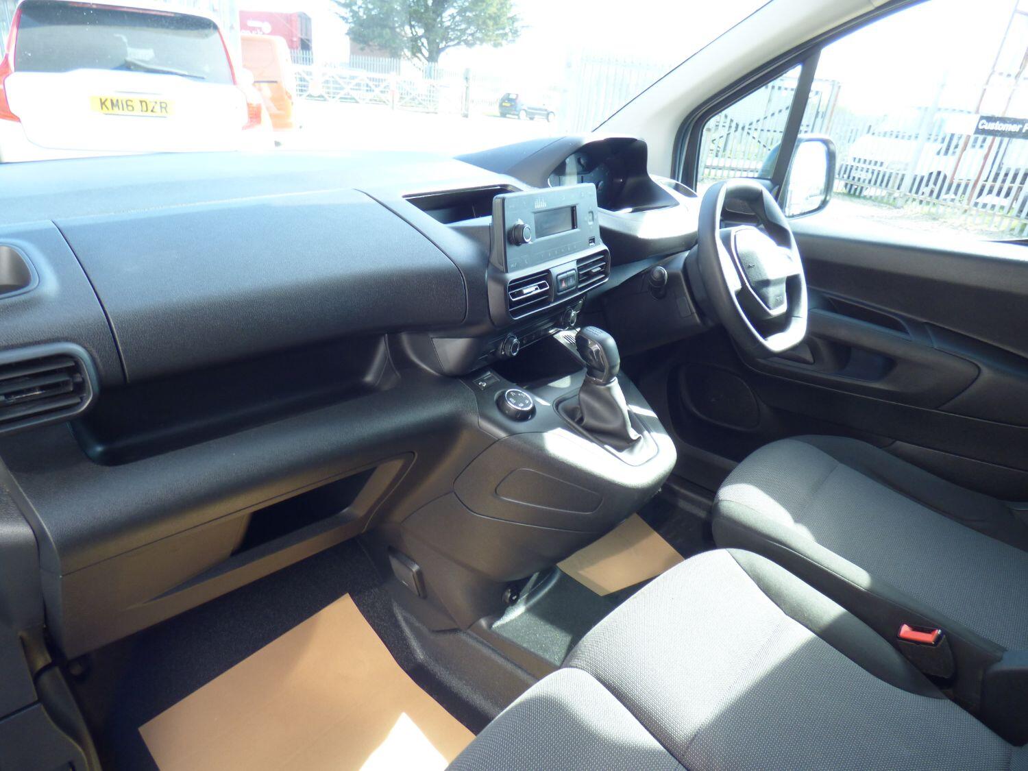 Used Peugeot Partner 2020 for sale - 74639983: Photo 8