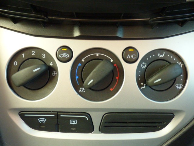 Used Ford Focus 2012 for sale - 77464567: Photo 15