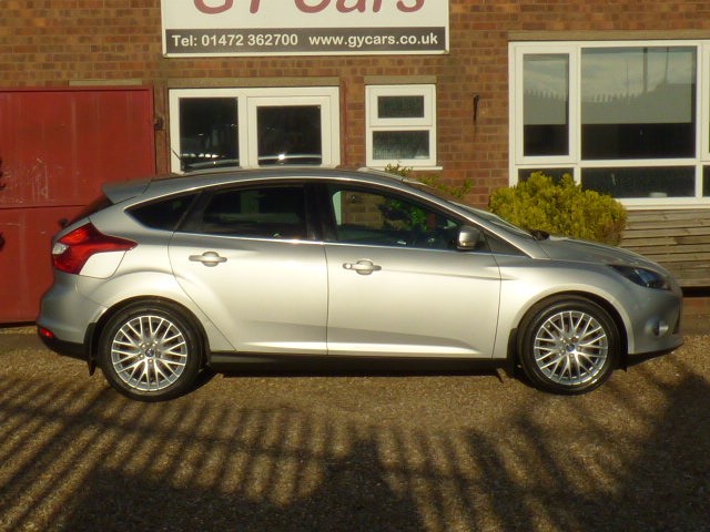 Used Ford Focus 2012 for sale - 76712570: Photo 2