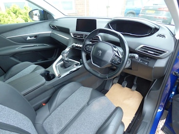 Used Peugeot 3008 2018 for sale - 78285991: Photo