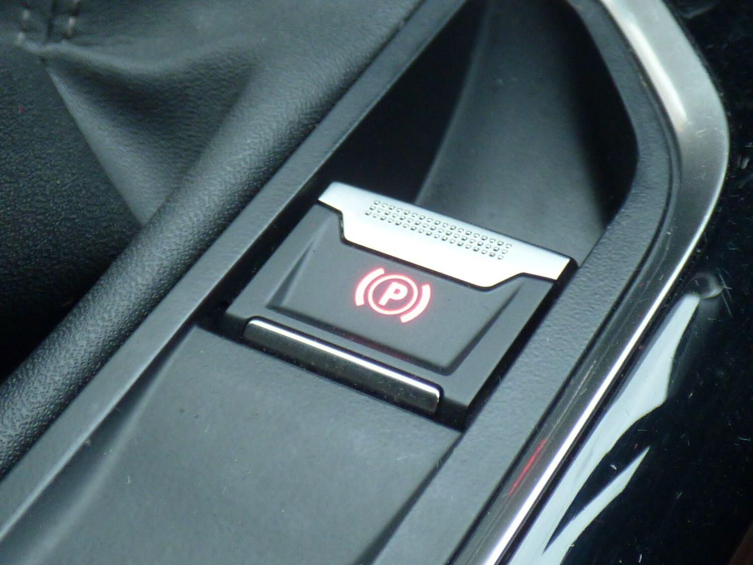 Used Peugeot 3008 2018 for sale - 76712484: Photo 10