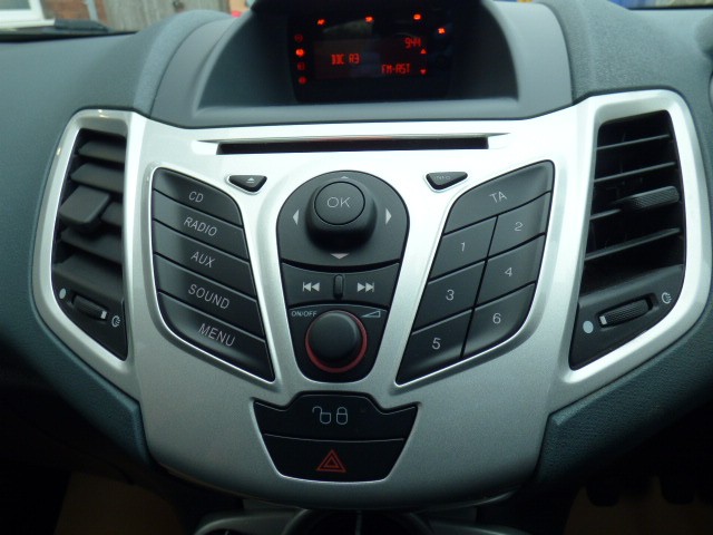 Used Ford Fiesta 2009 for sale - 77303779: Photo 16