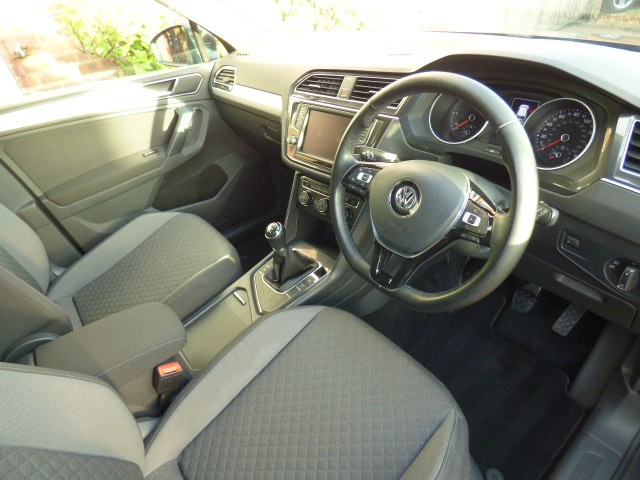 Used Volkswagen Tiguan 2017 for sale - 77464695: Photo 3