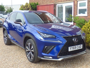 2019 - 2.5 300h F Sport **FULL LEXUS SERVICE HISTORY** **15 MONTHS WARRANTY** **12 5-Door
