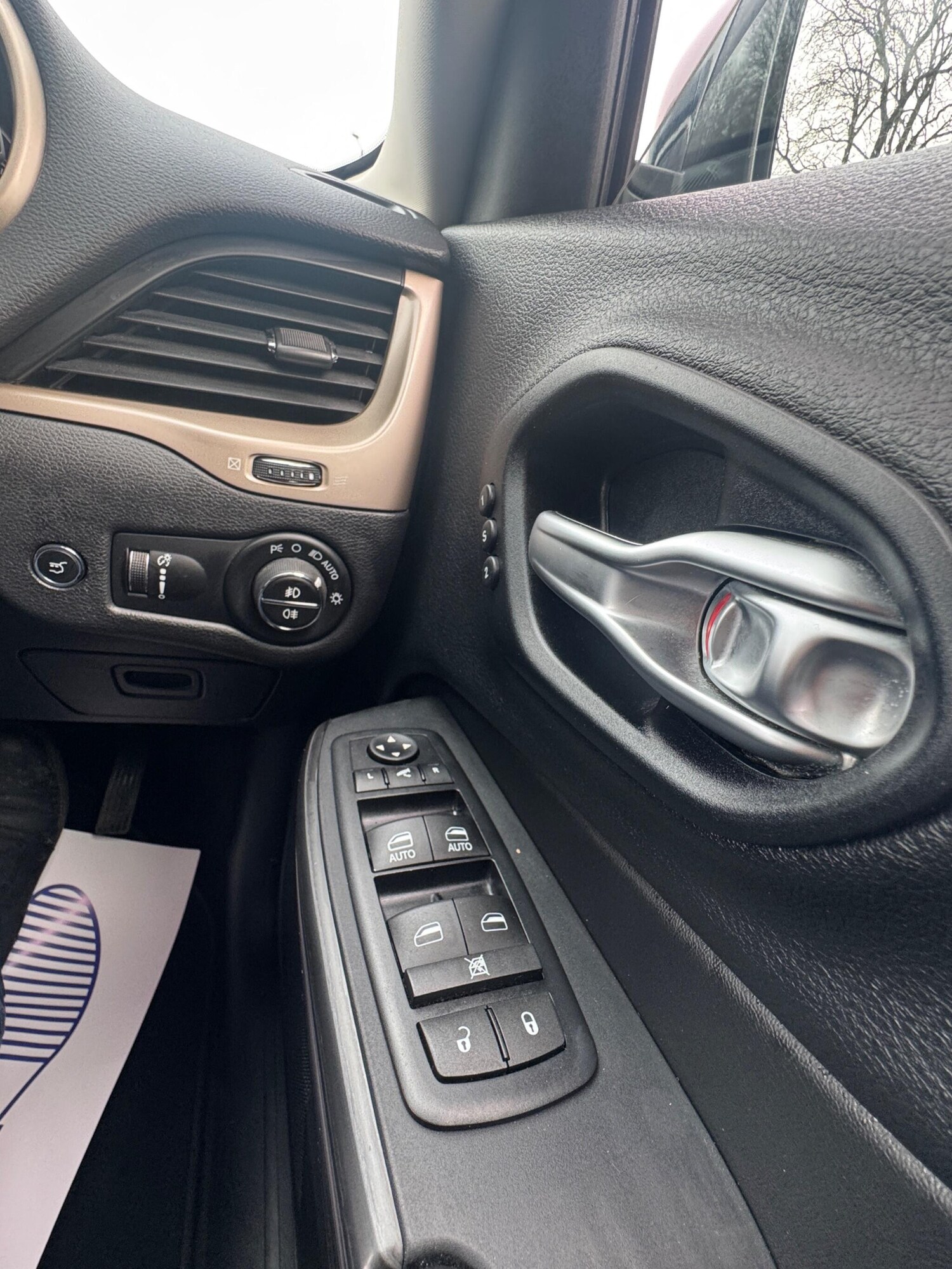 Used Jeep Cherokee 2016 for sale - 77959400: Photo 46