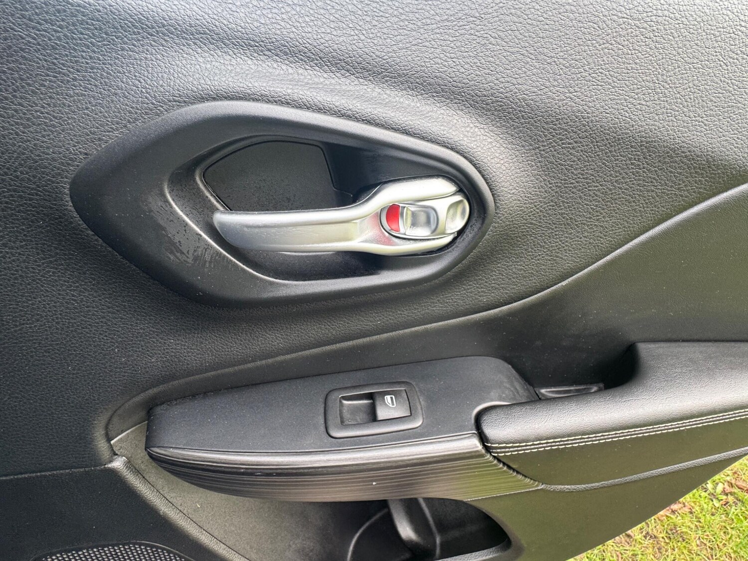 Used Jeep Cherokee 2016 for sale - 77959400: Photo 50