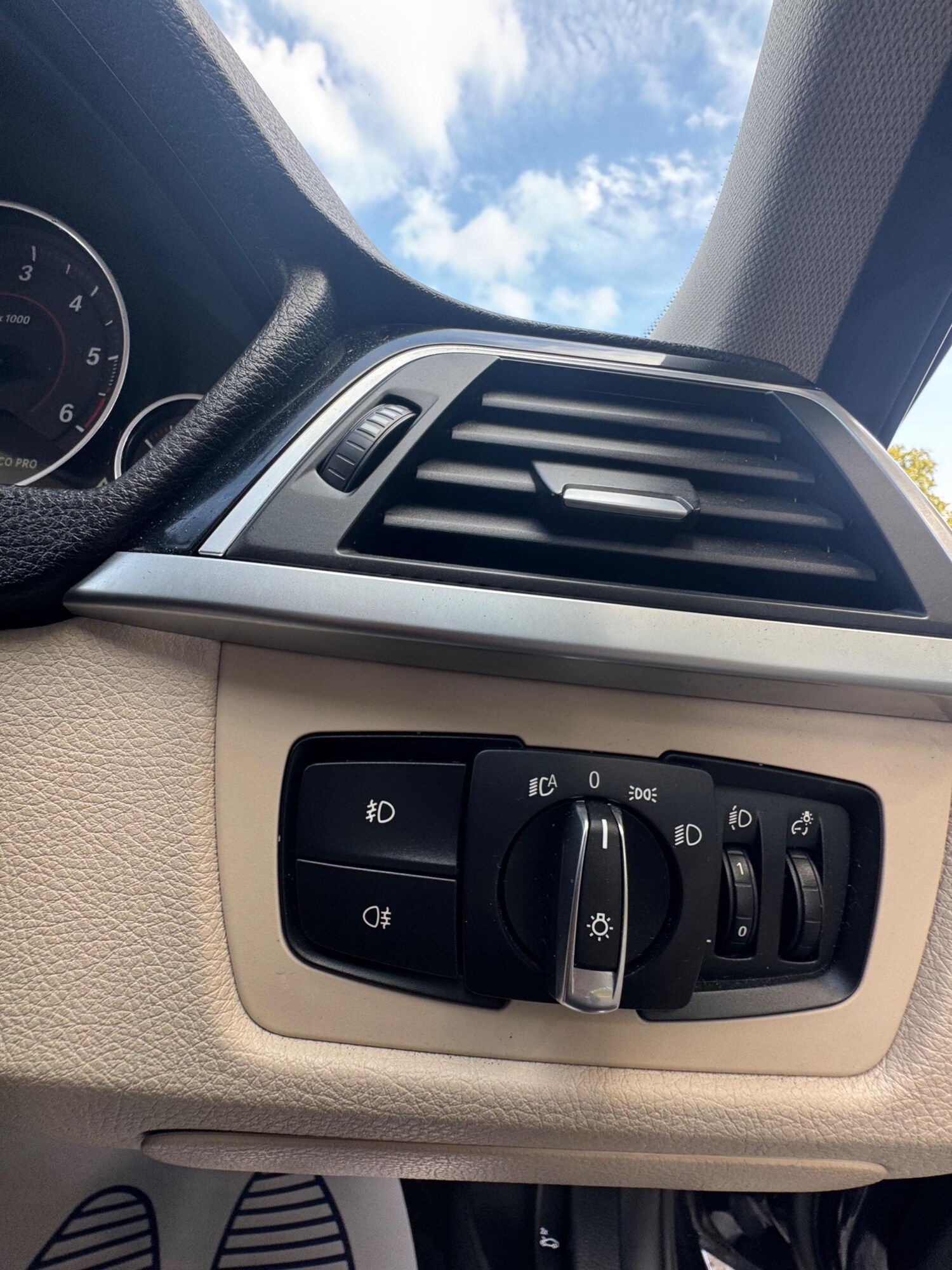 Used BMW 3 Series 2016 for sale - 77959405: Photo 46