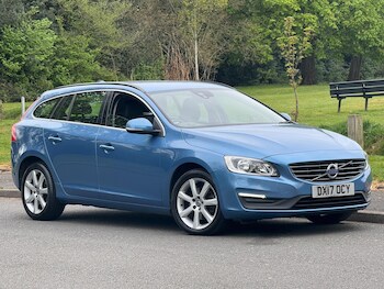 Used Volvo V60 2017 for sale - 78127706: Photo