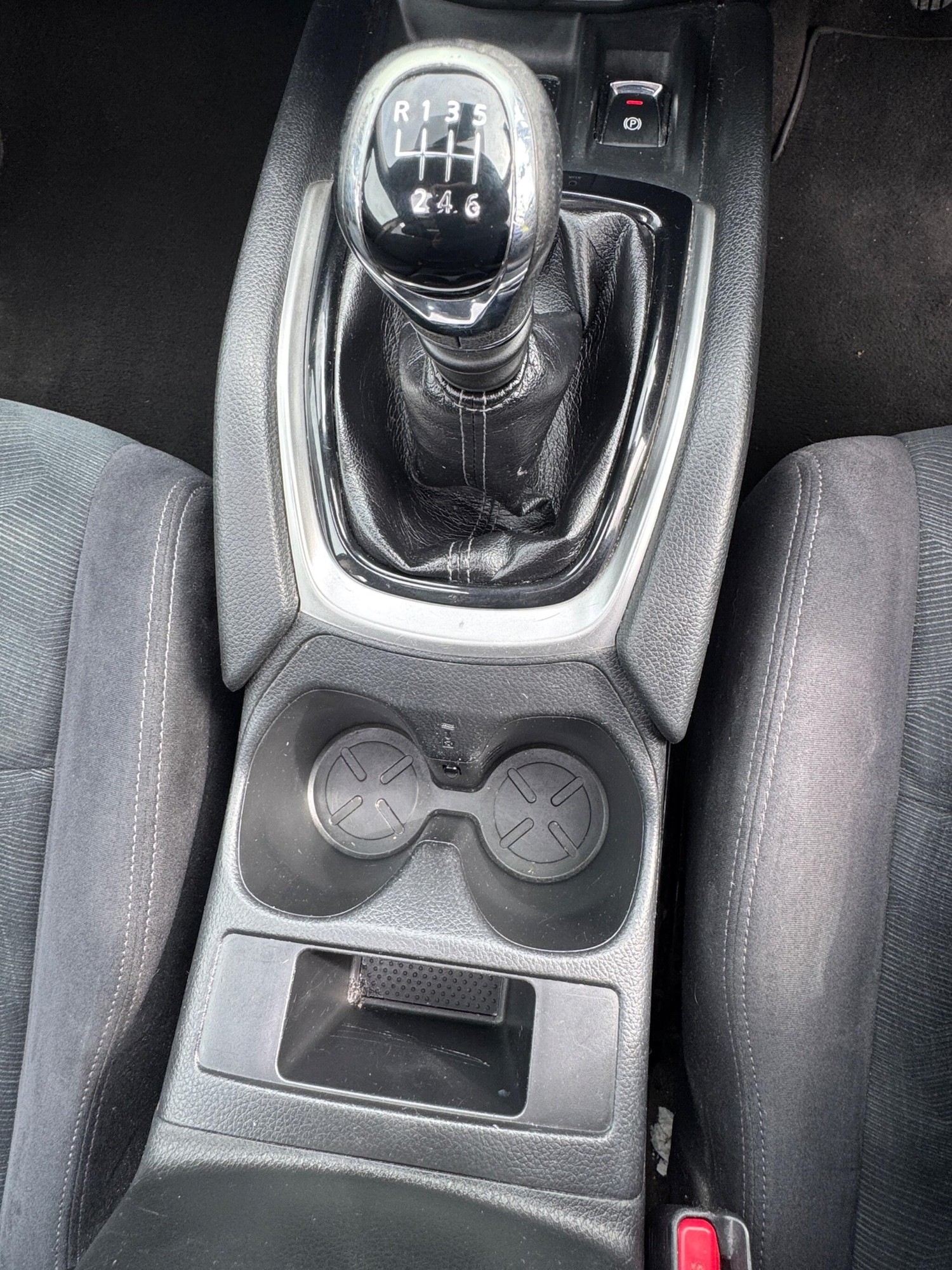 Used Nissan X-Trail 2016 for sale - 77993938: Photo 31