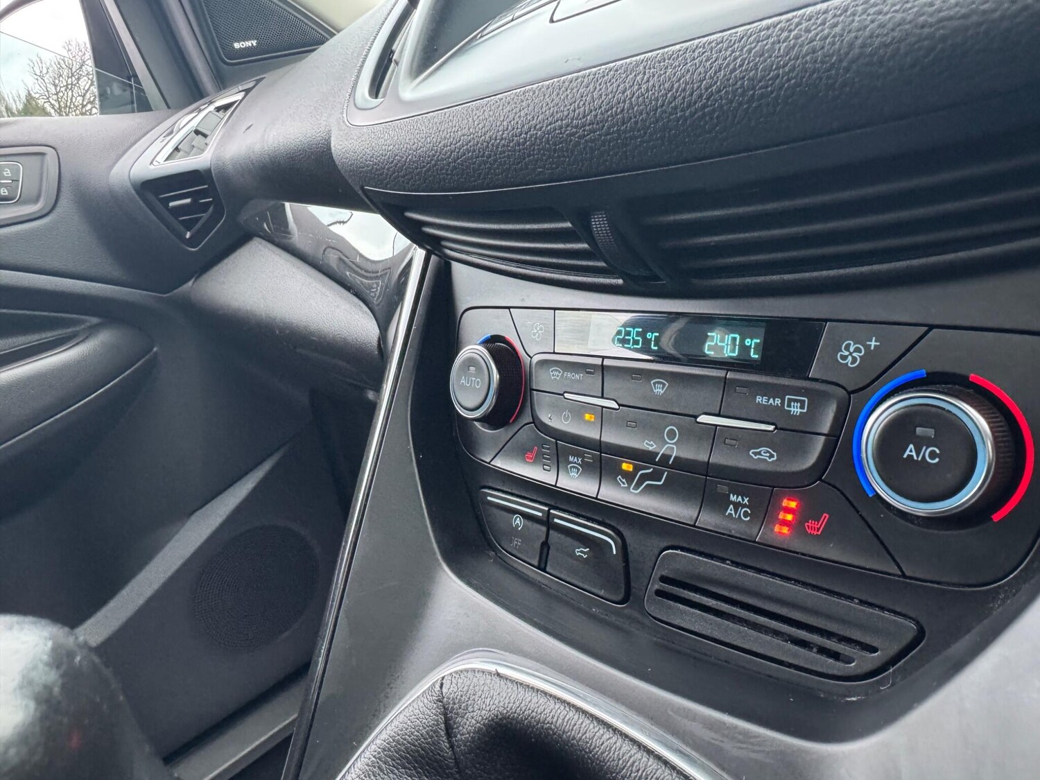 Used Ford Kuga 2018 for sale - 77959398: Photo 29