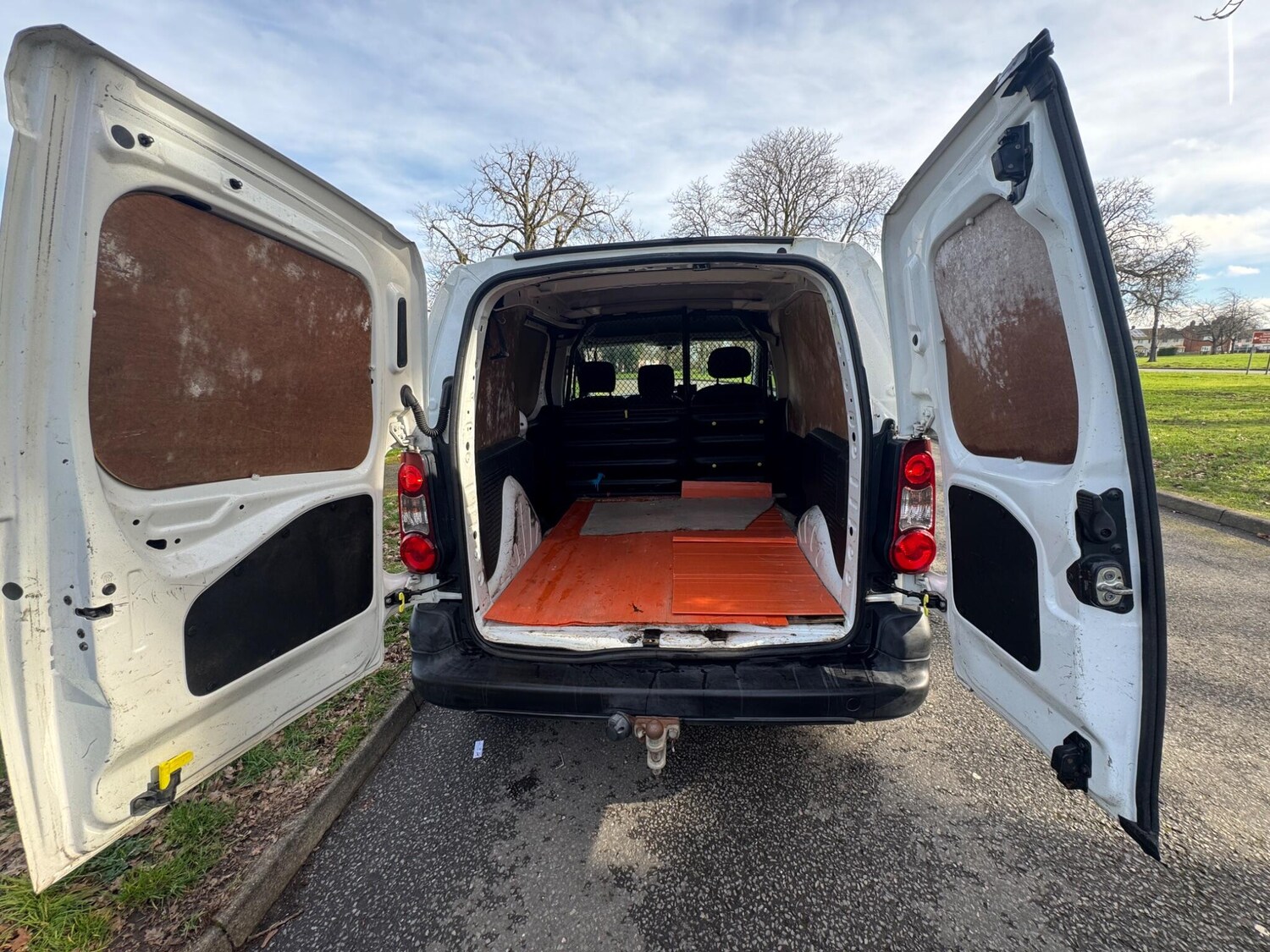 Used Peugeot Partner 2017 for sale - 77959388: Photo 35