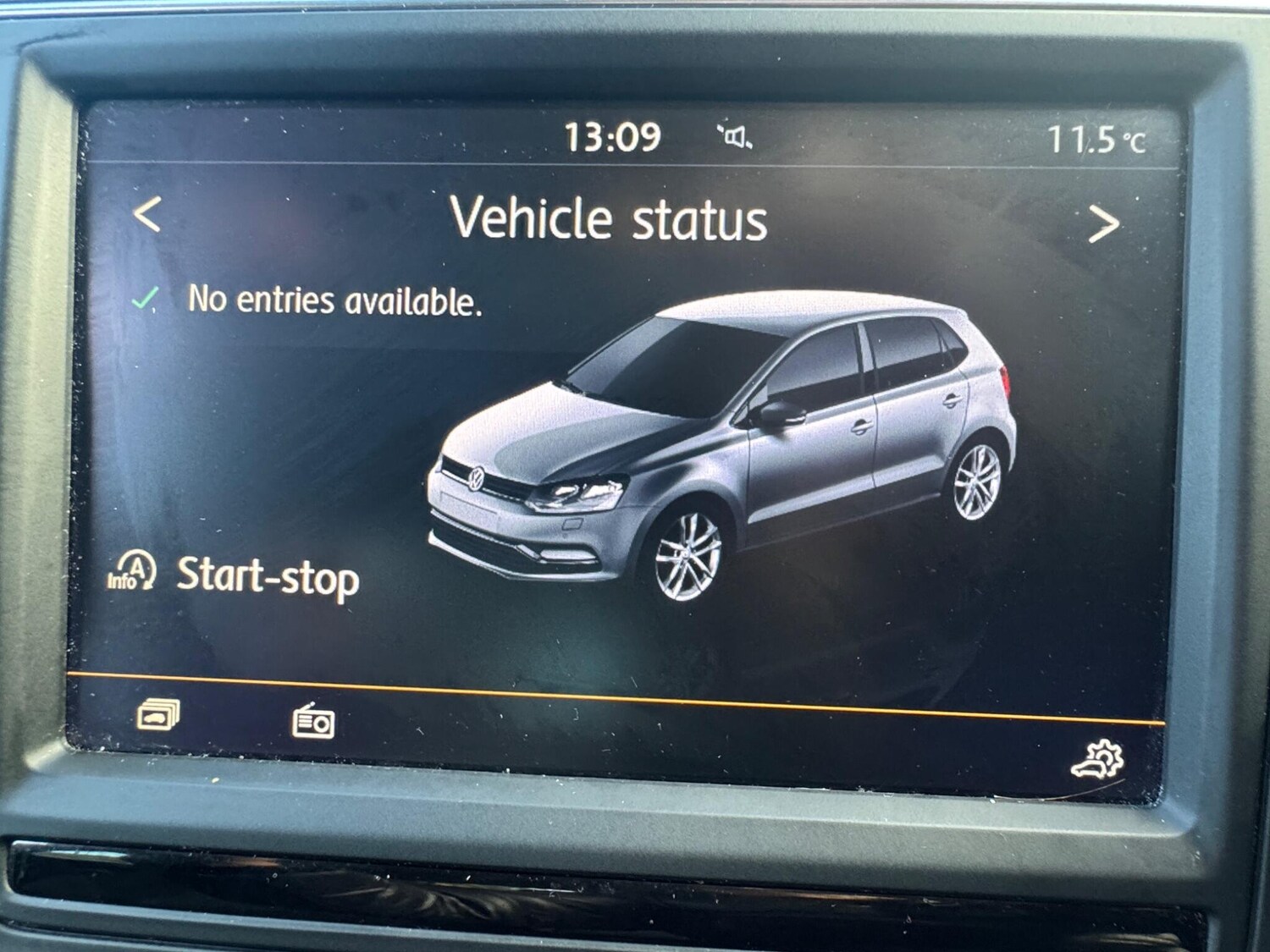 Used Volkswagen Polo 2015 for sale - 77959404: Photo 35