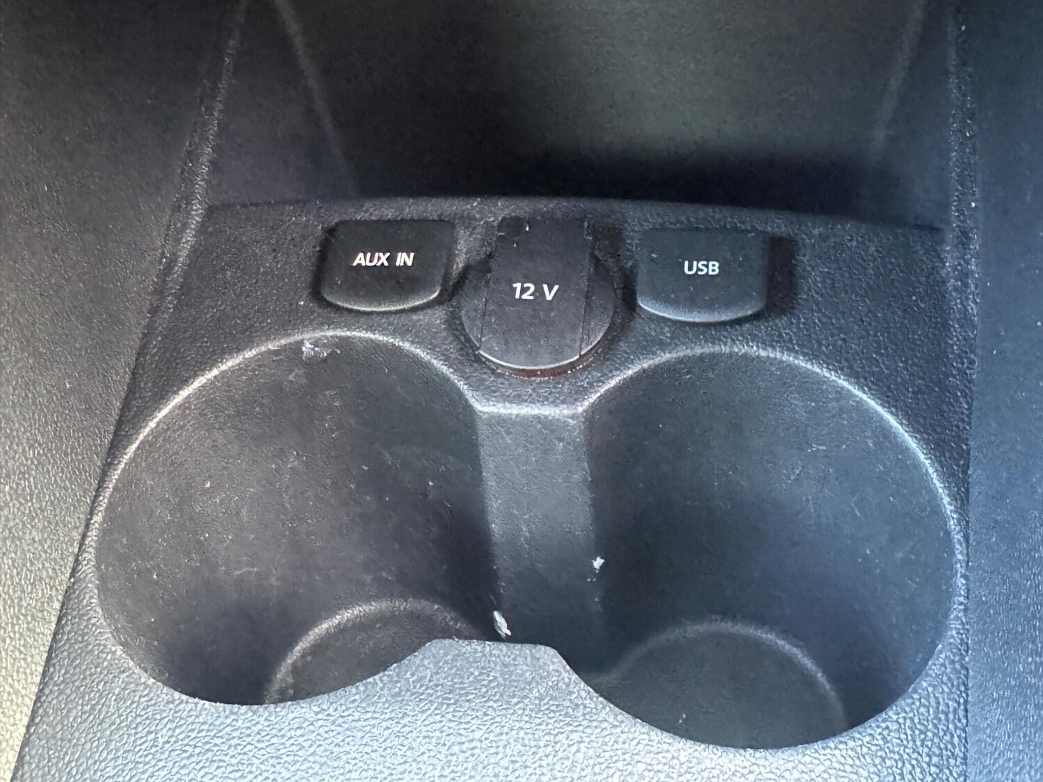 Used Volkswagen Polo 2015 for sale - 77959404: Photo 41