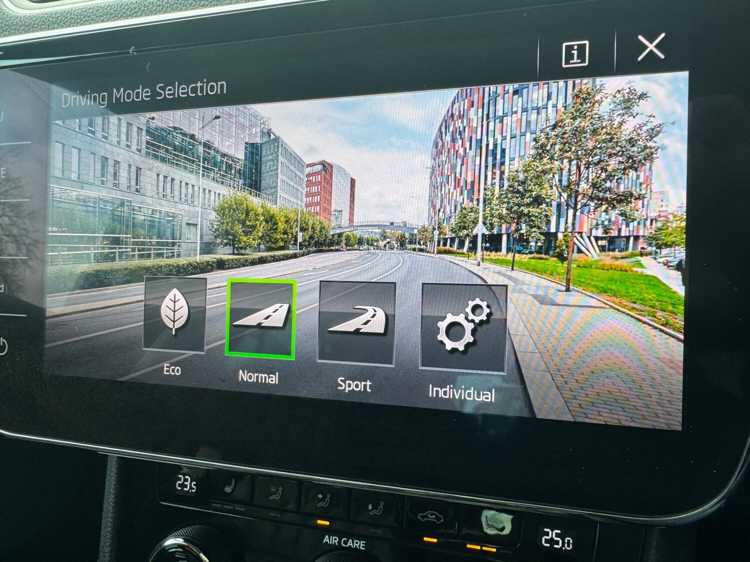 Used Skoda Superb 2017 for sale - 77959397: Photo 50