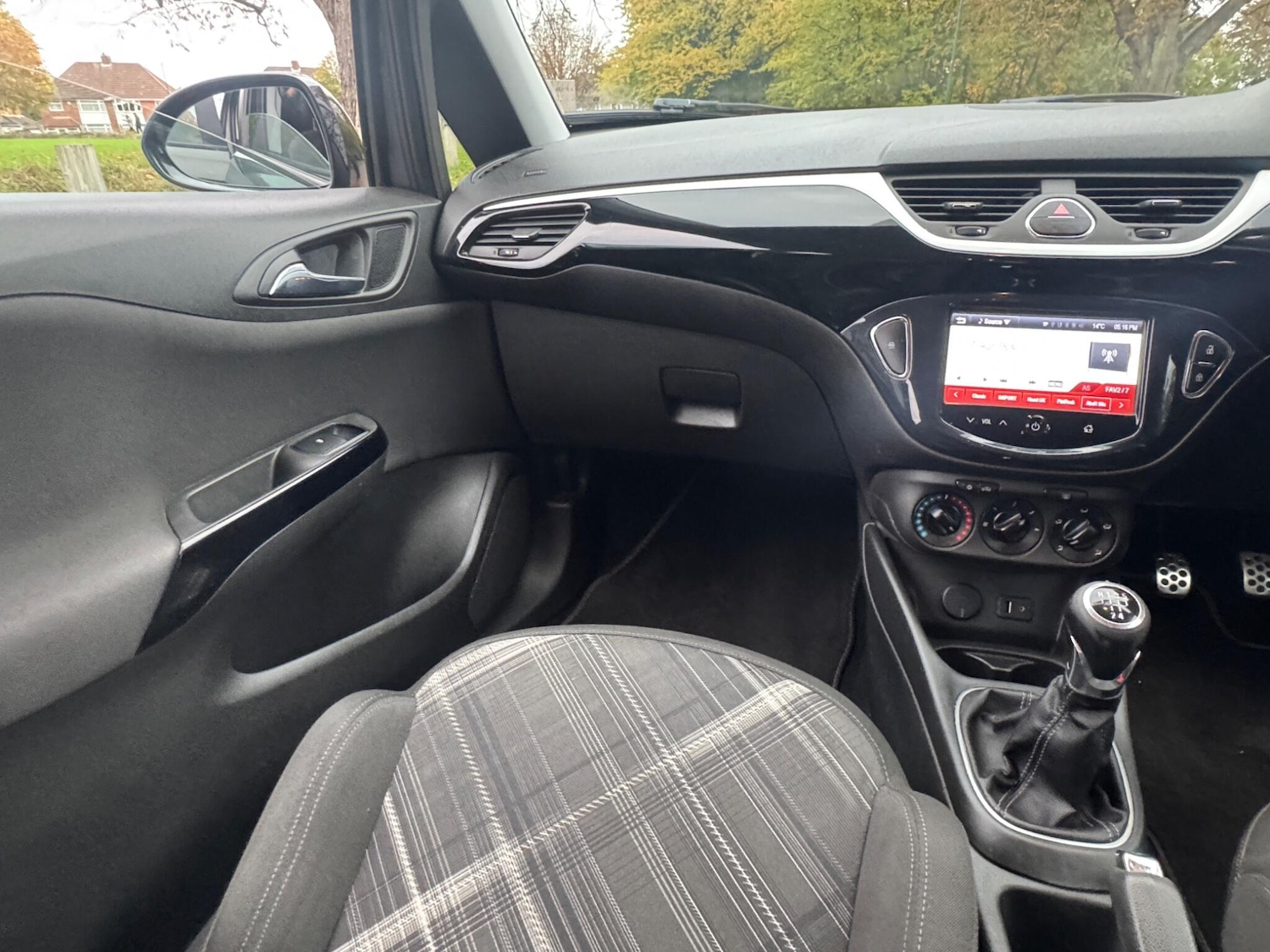 Used Vauxhall Corsa 2015 for sale - 77959394: Photo 21