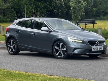 Used Volvo V40 2016 for sale - 78547947: Photo