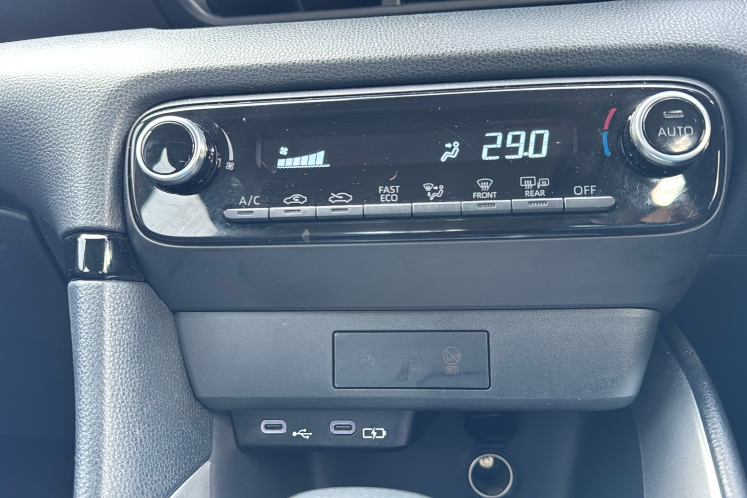 Used Toyota Yaris 2024 for sale - 77527845: Photo 16