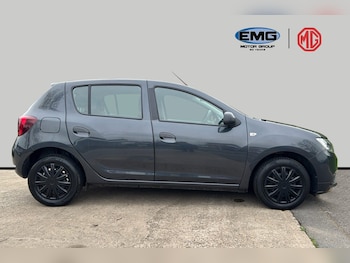 Used Dacia Sandero 2018 for sale - 78060069: Photo