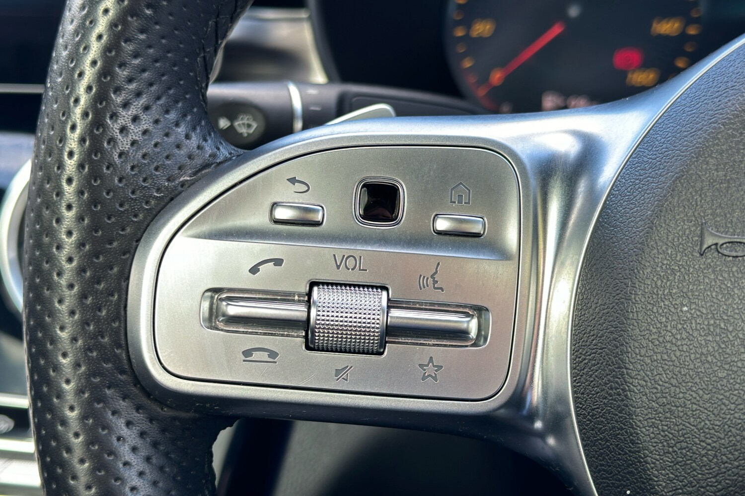 Used Mercedes-Benz C Class 2019 for sale - 76036453: Photo 17