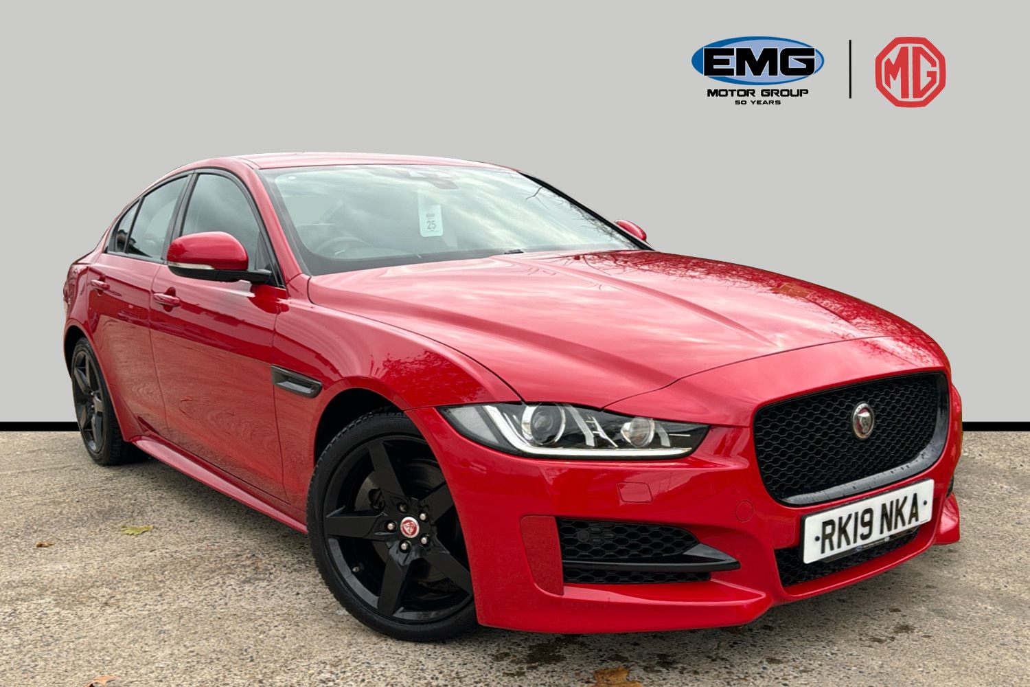 Used Jaguar XE 2019 for sale - 76588147: Photo 1