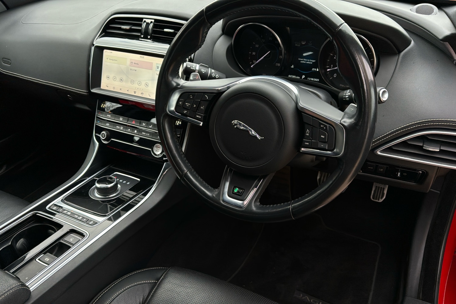 Used Jaguar XE 2019 for sale - 76588147: Photo 10