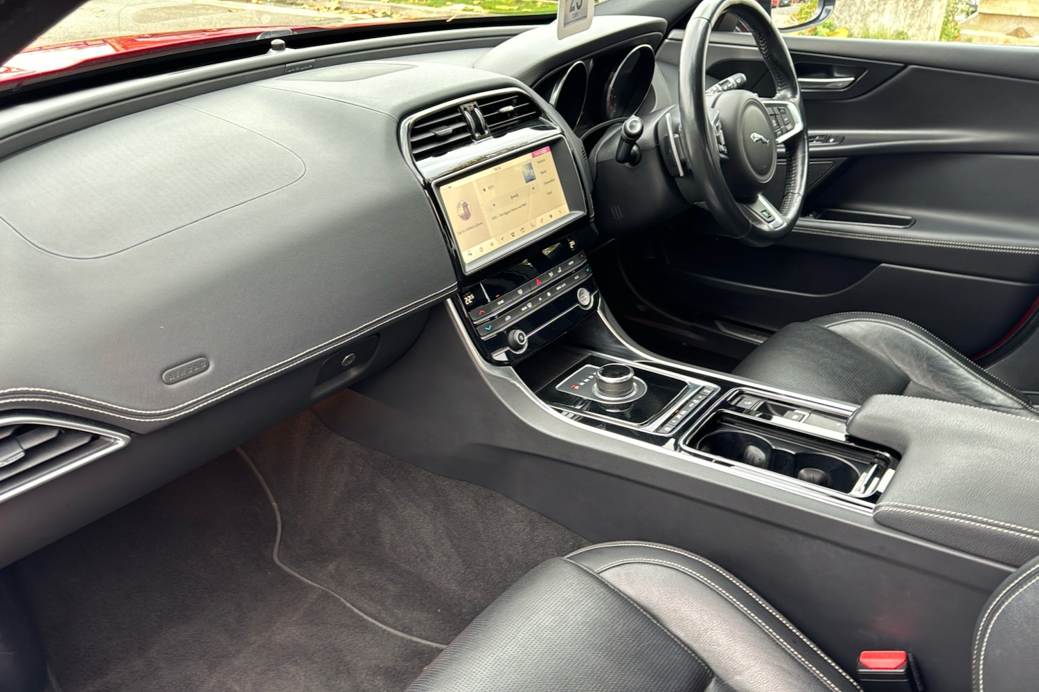 Used Jaguar XE 2019 for sale - 76588147: Photo 11