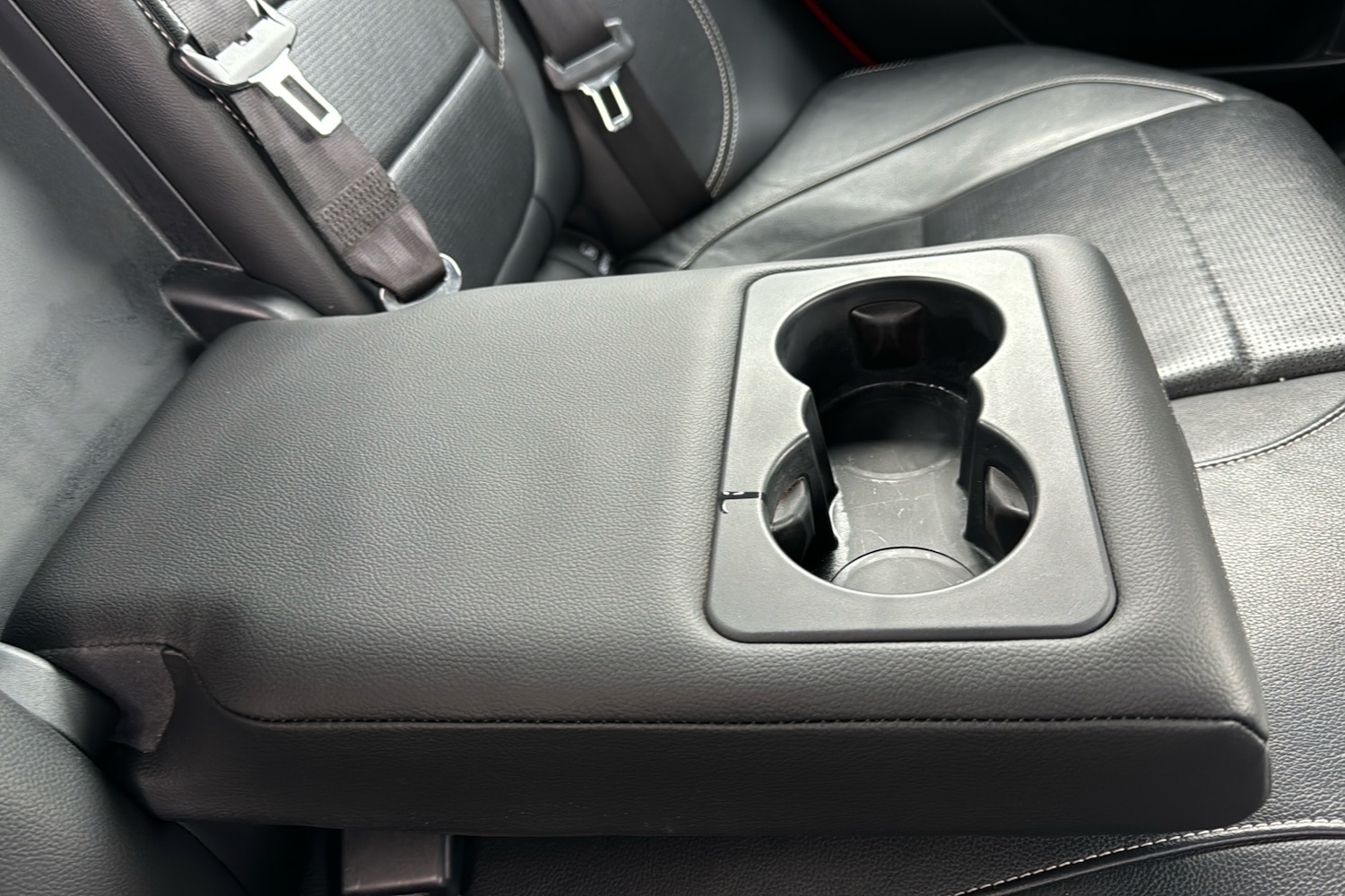 Used Jaguar XE 2019 for sale - 76588147: Photo 36