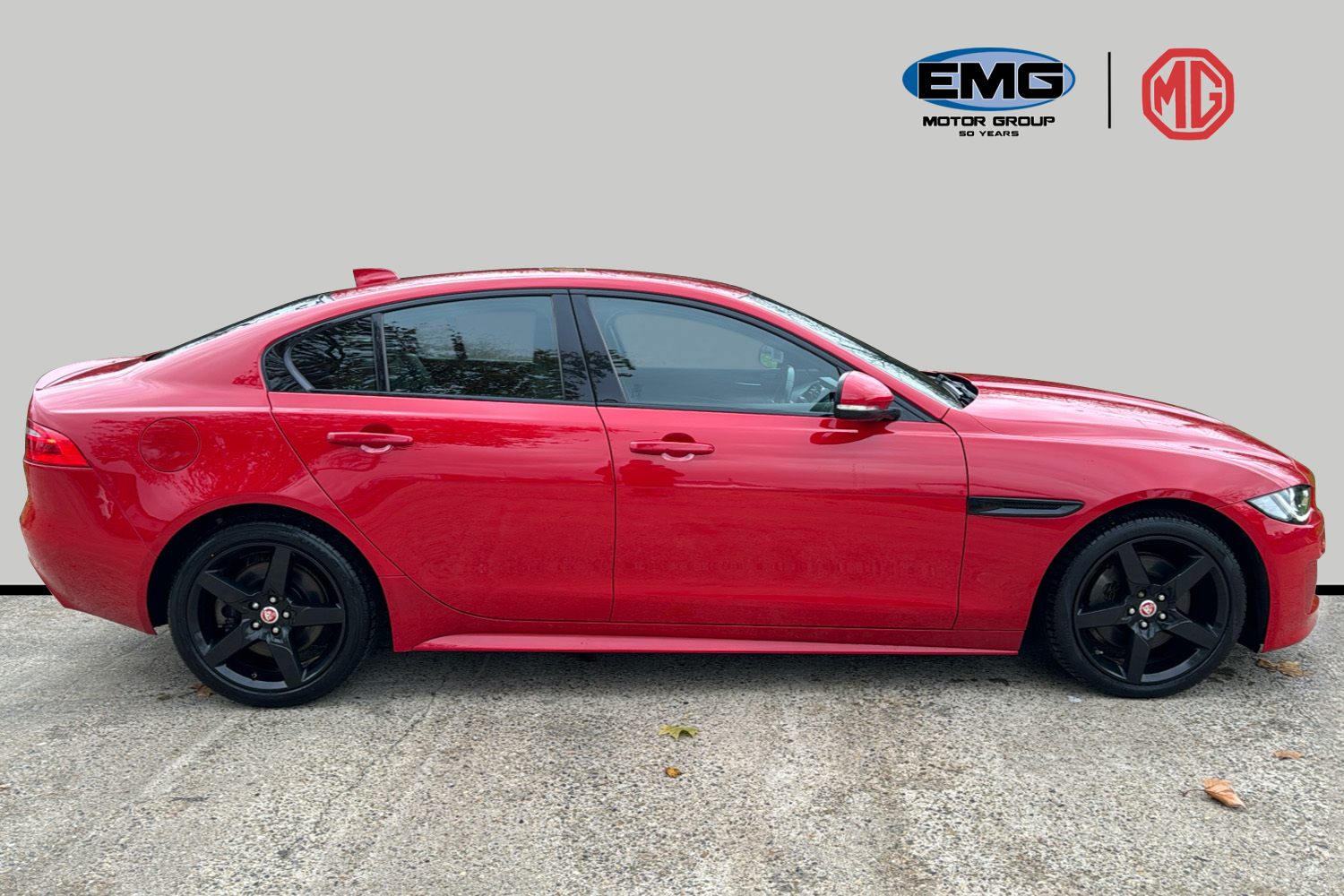 Used Jaguar XE 2019 for sale - 76588147: Photo 4