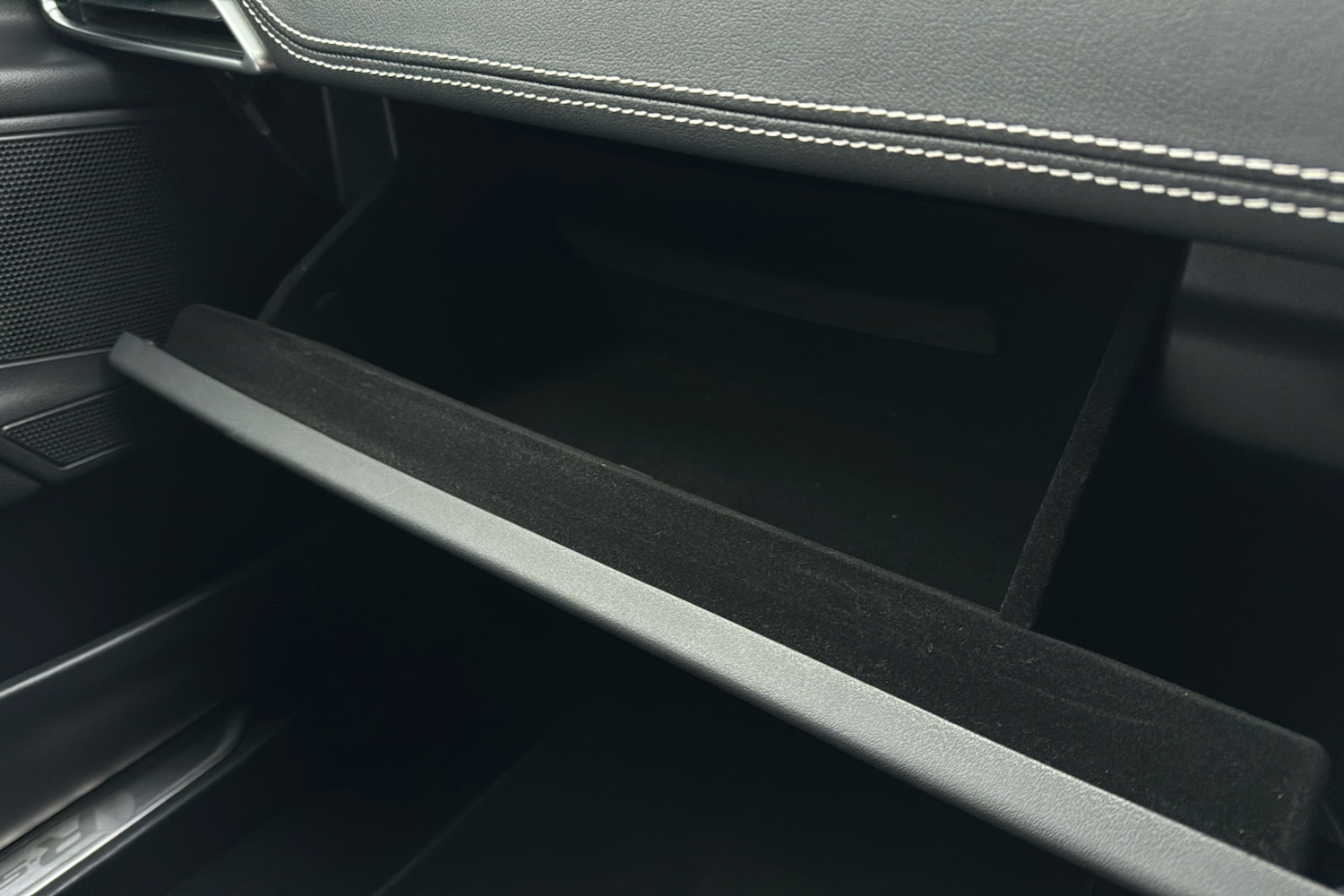 Used Jaguar XE 2019 for sale - 76588147: Photo 40