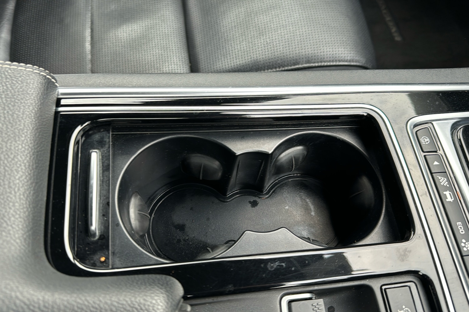 Used Jaguar XE 2019 for sale - 76588147: Photo 41