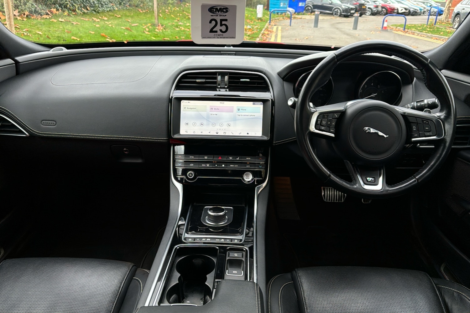 Used Jaguar XE 2019 for sale - 76588147: Photo 9
