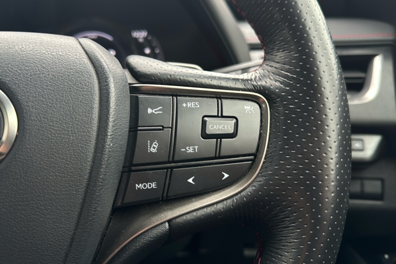 Used Lexus UX 2021 for sale - 77758223: Photo 18