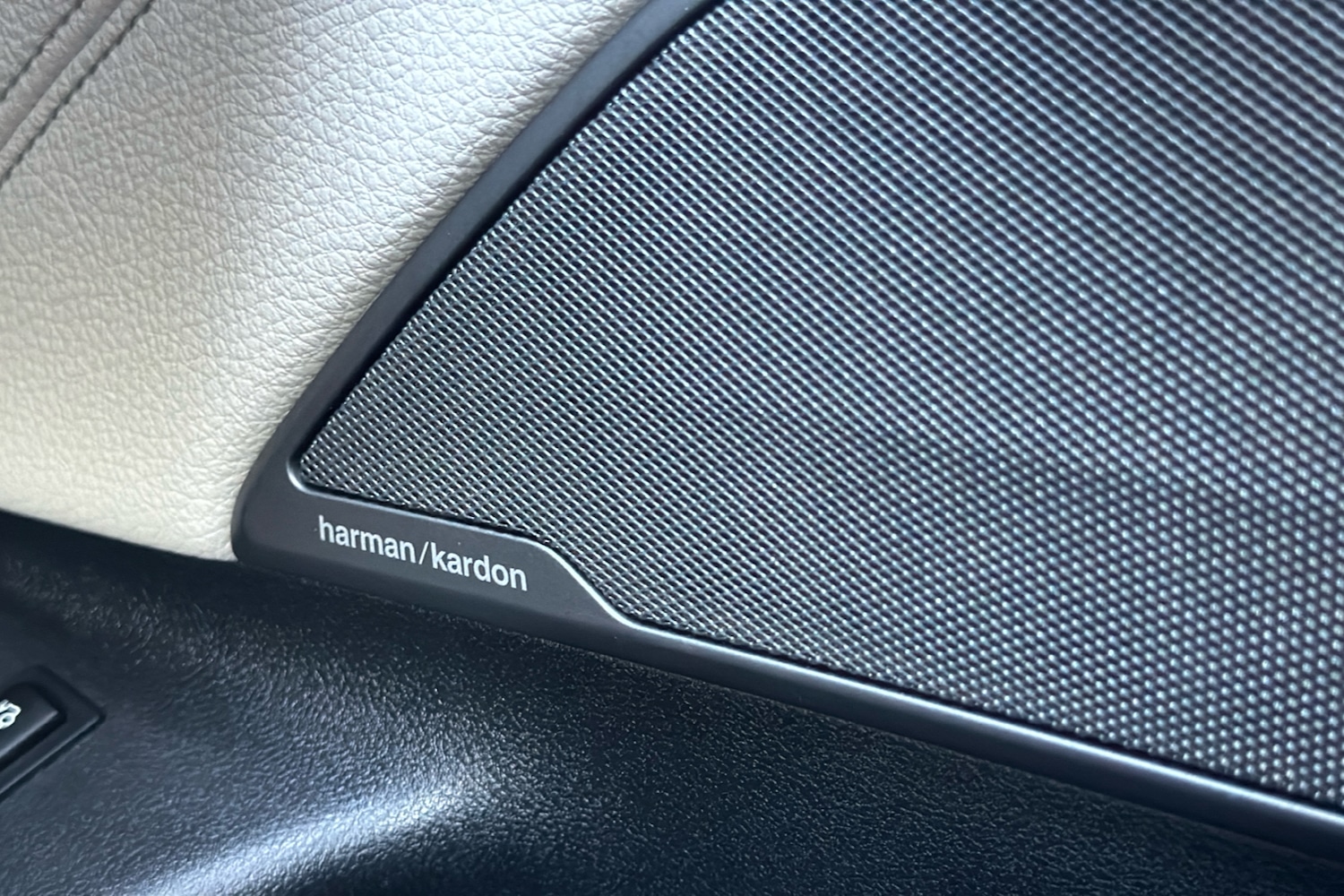 Used BMW 5 Series 2018 for sale - 76328990: Photo 45