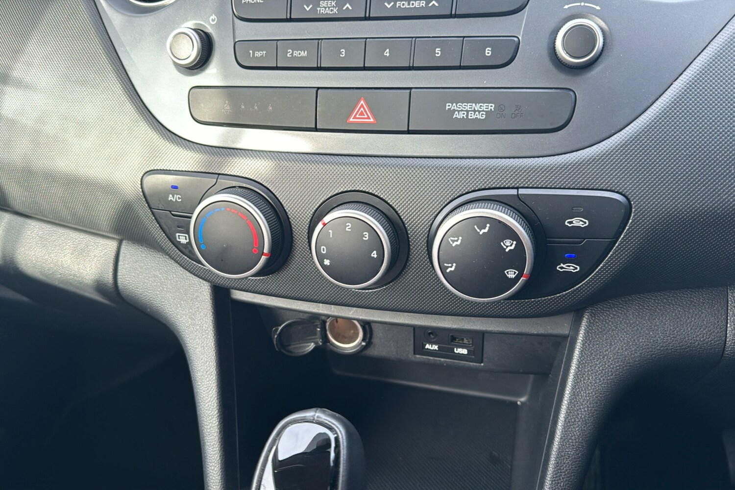 Used Hyundai i10 2019 for sale - 76516059: Photo 16