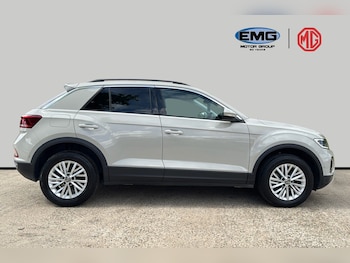 Used Volkswagen T-Roc 2024 for sale - 79128193: Photo