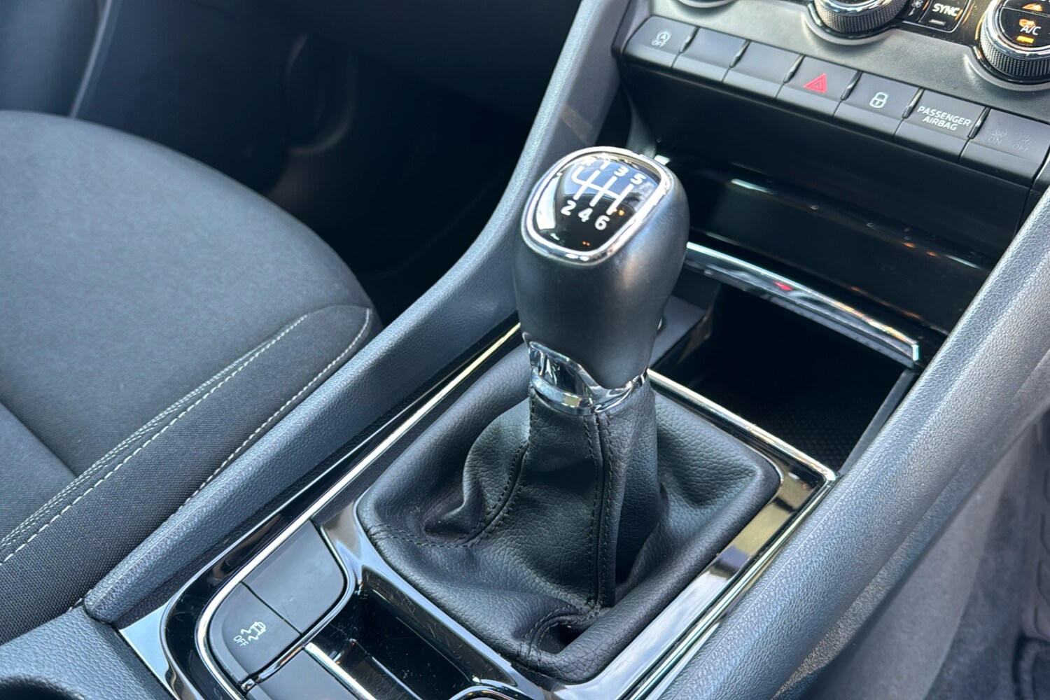 Used Skoda Karoq 2023 for sale - 76732617: Photo 13