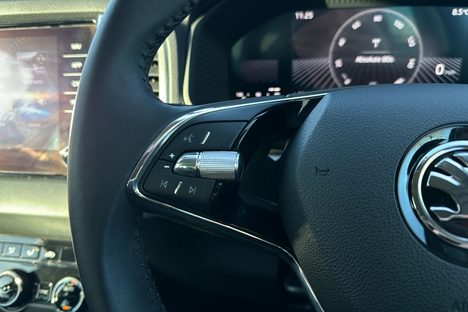 Used Skoda Karoq 2023 for sale - 76732617: Photo 17