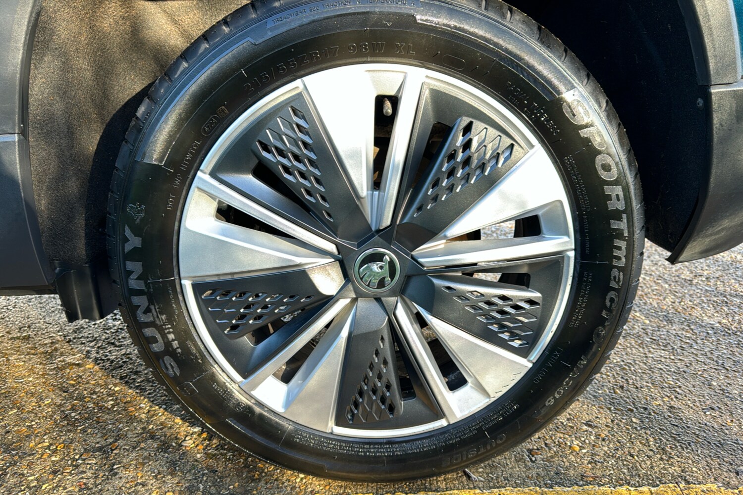 Used Skoda Karoq 2023 for sale - 76732617: Photo 39