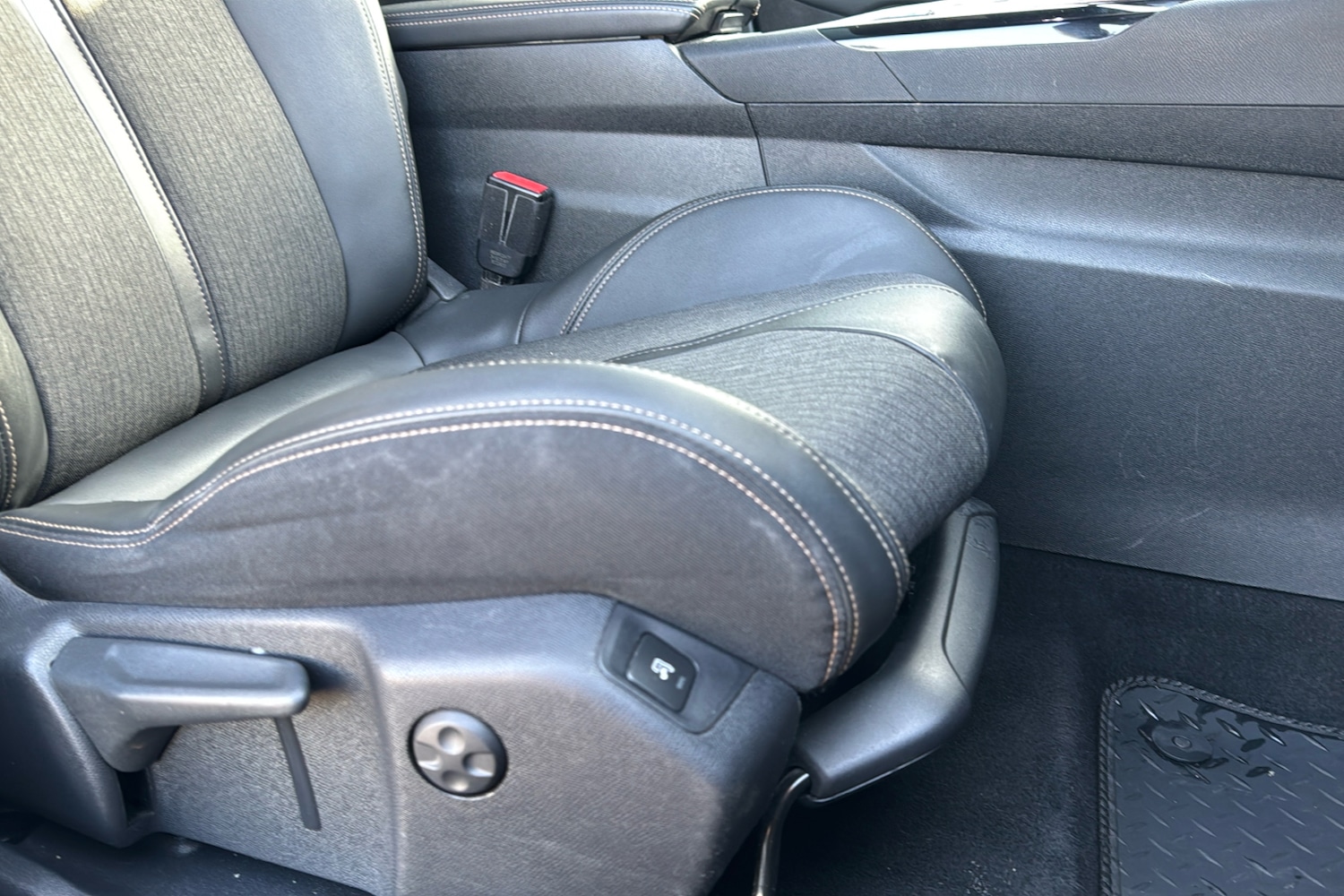 Used Peugeot 5008 2020 for sale - 78060063: Photo 34