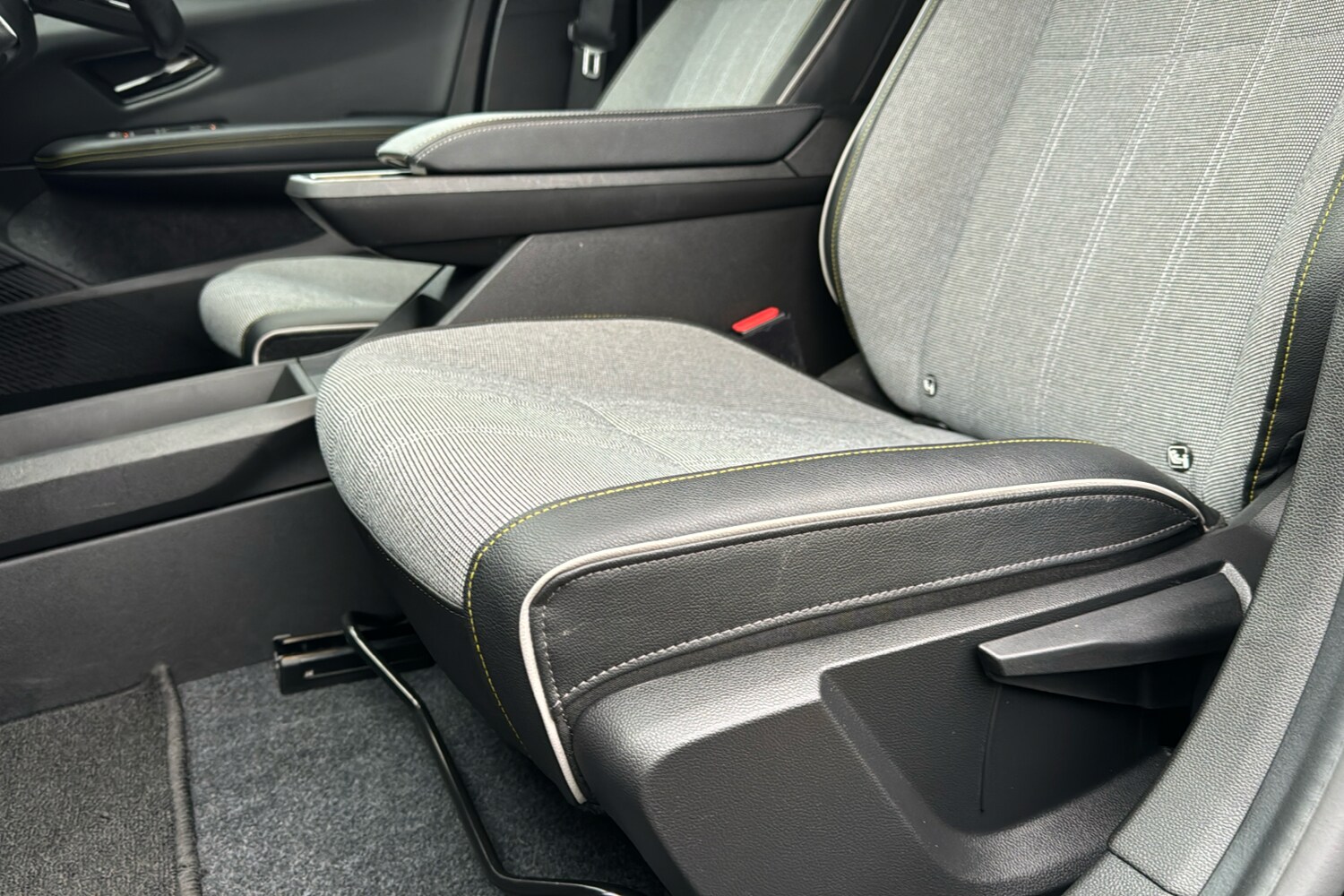 Used Renault Megane E Tech 2022 for sale - 76978967: Photo 43