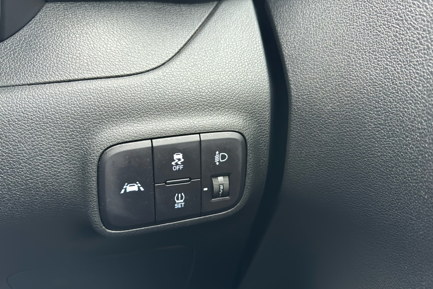 Used Hyundai i10 2022 for sale - 77179255: Photo 34