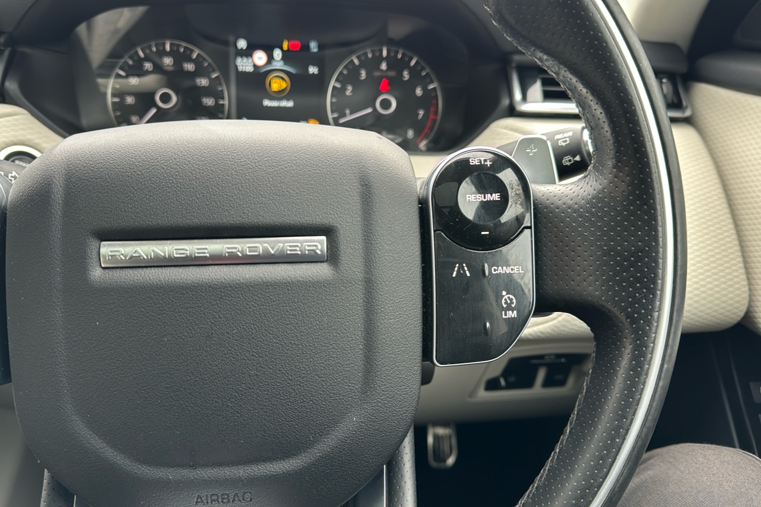 Used Land Rover Range Rover Velar 2019 for sale - 76665967: Photo 18