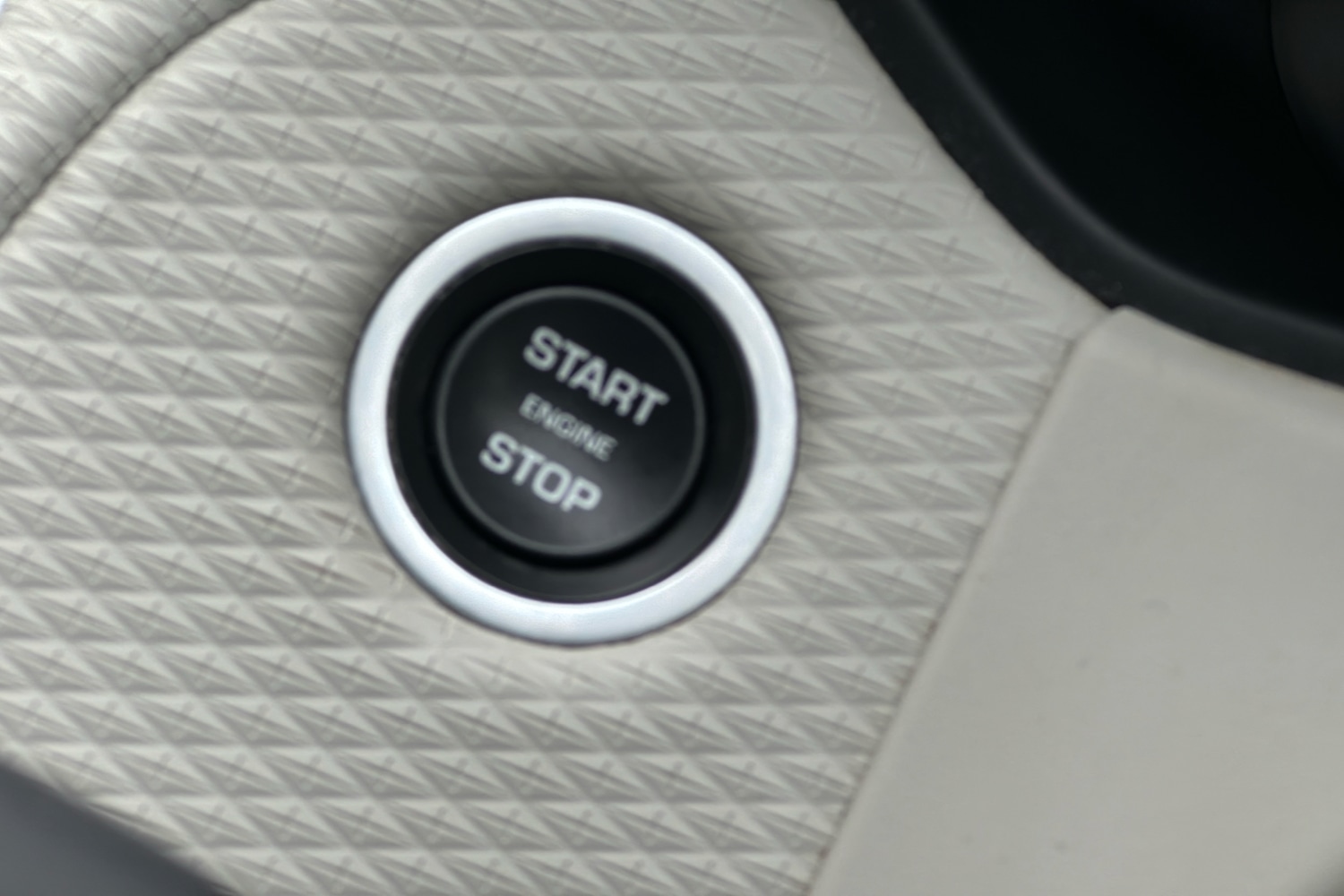 Used Land Rover Range Rover Velar 2019 for sale - 76665967: Photo 23