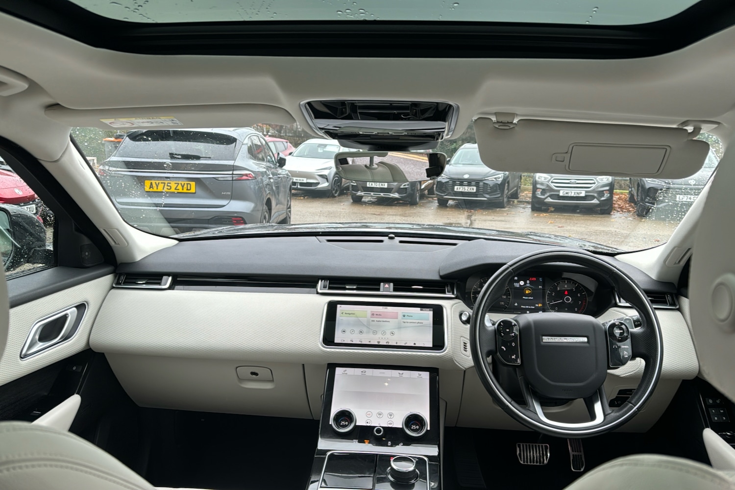 Used Land Rover Range Rover Velar 2019 for sale - 76665967: Photo 9